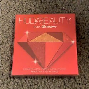 UNUSED Huda Beauty Ruby Obsessions Palette